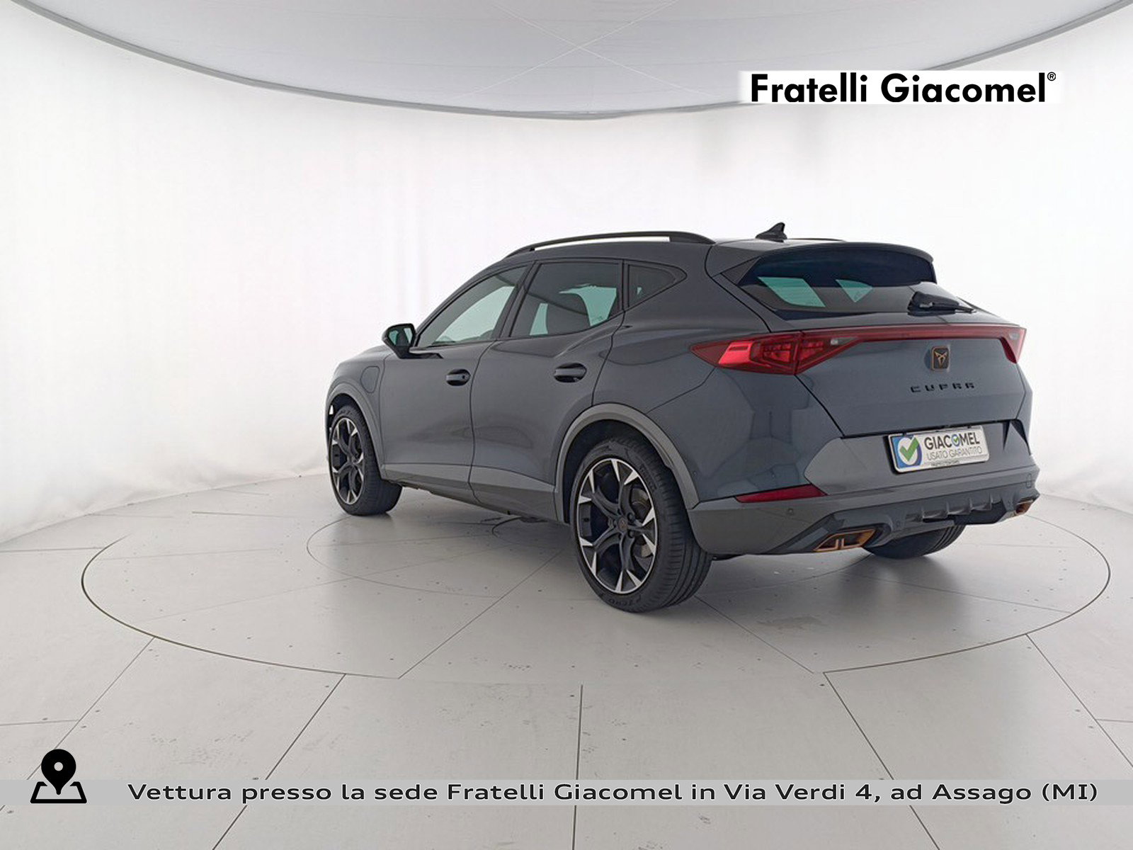 https://cdn-giacomel.caraffinity.it/fratelligiacomel/wrap360/large/83/+2026+08+06+V110346_6a7494d018df9.jpg/93b3a376ac52f1bd2bf28ffbaec2e3de.jpg