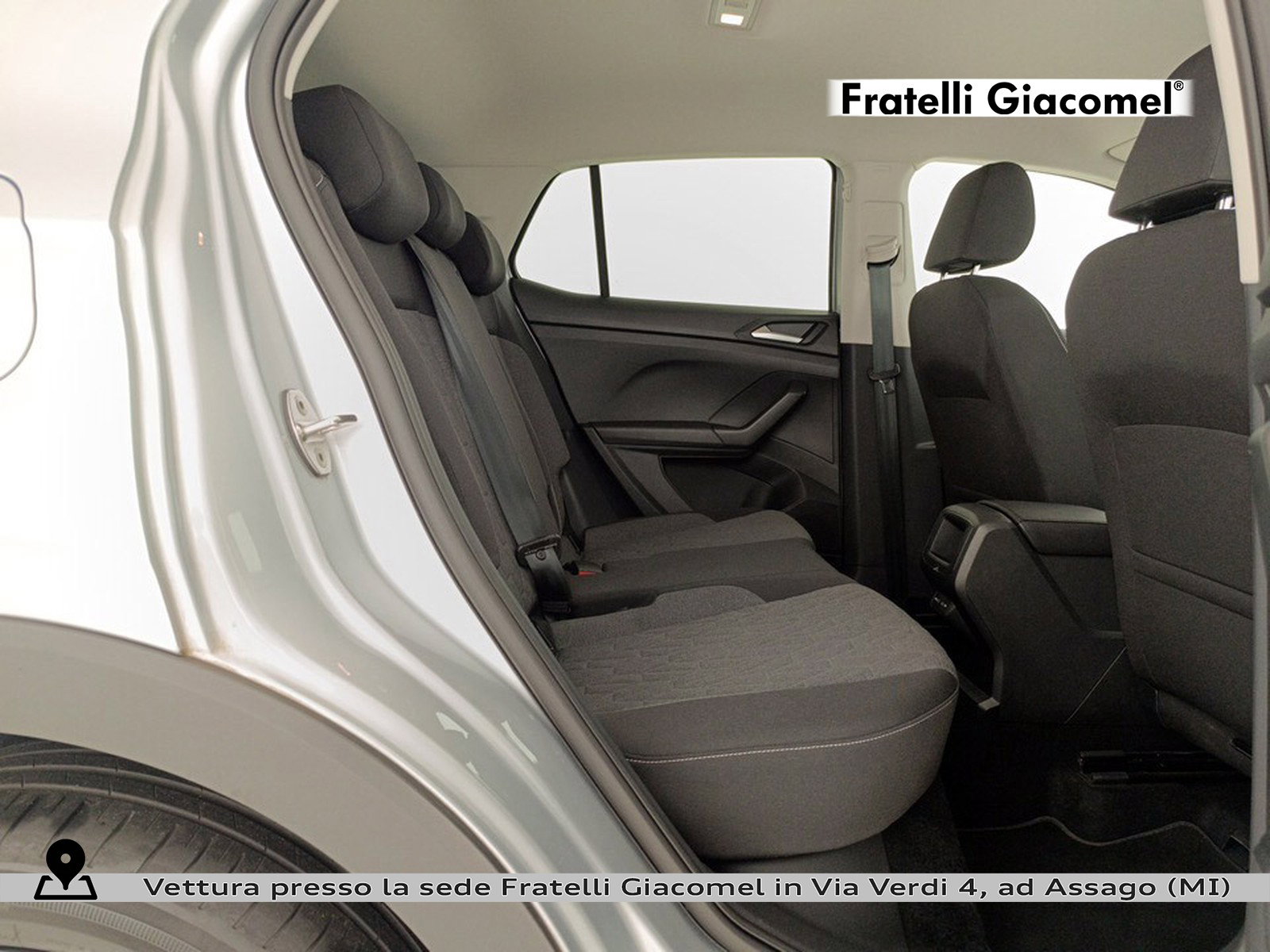 https://cdn-giacomel.caraffinity.it/fratelligiacomel/wrap360/large/83/+2026+09+01+V107819_6a9687480b2cf.jpg/929fcd064461edae6865d63833bbd285.jpg