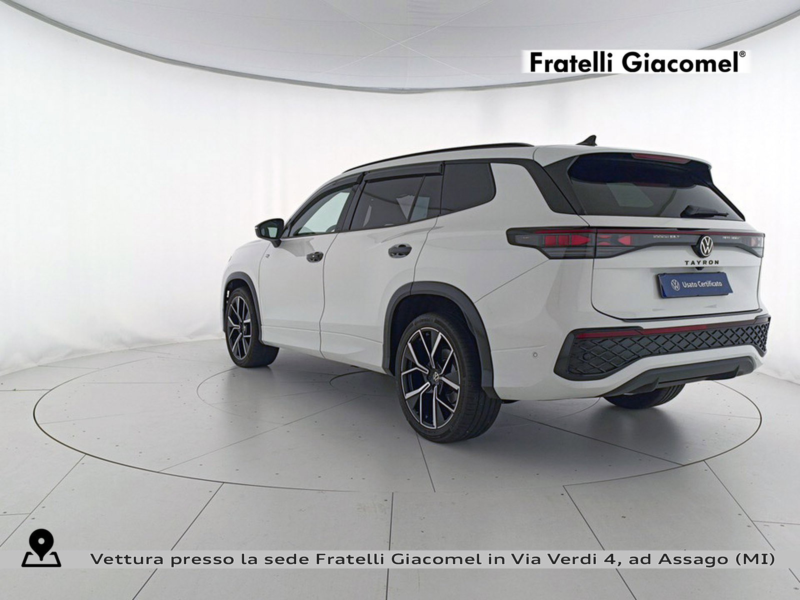 https://cdn-giacomel.caraffinity.it/fratelligiacomel/wrap360/large/83/+2026+09+01+V109640_6a96e9c373873.jpg/3b4ff566297475e148a2927adc1fc7d0.jpg