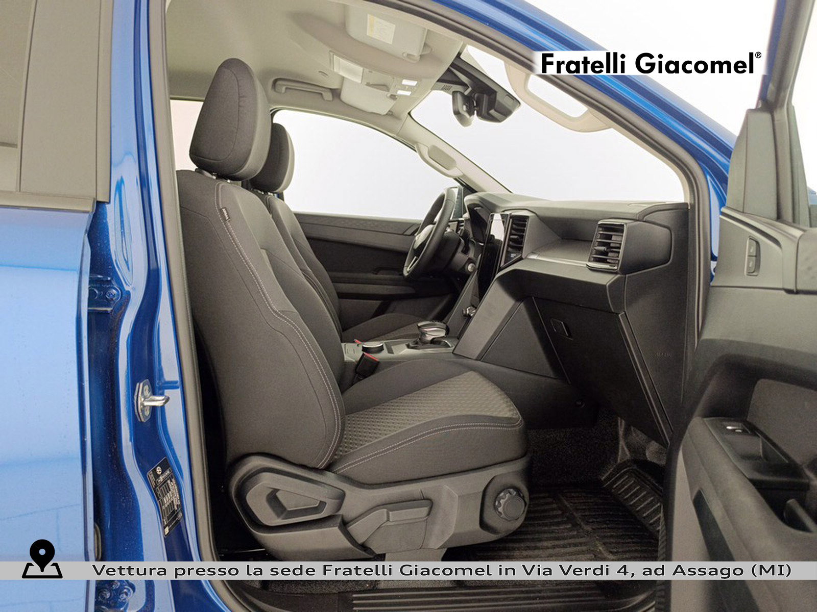 https://cdn-giacomel.caraffinity.it/fratelligiacomel/wrap360/large/83/+2026+09+03+V101897_6a993861ad5c0.jpg/0c0b1ed728bbd11e891e105b99a4627b.jpg