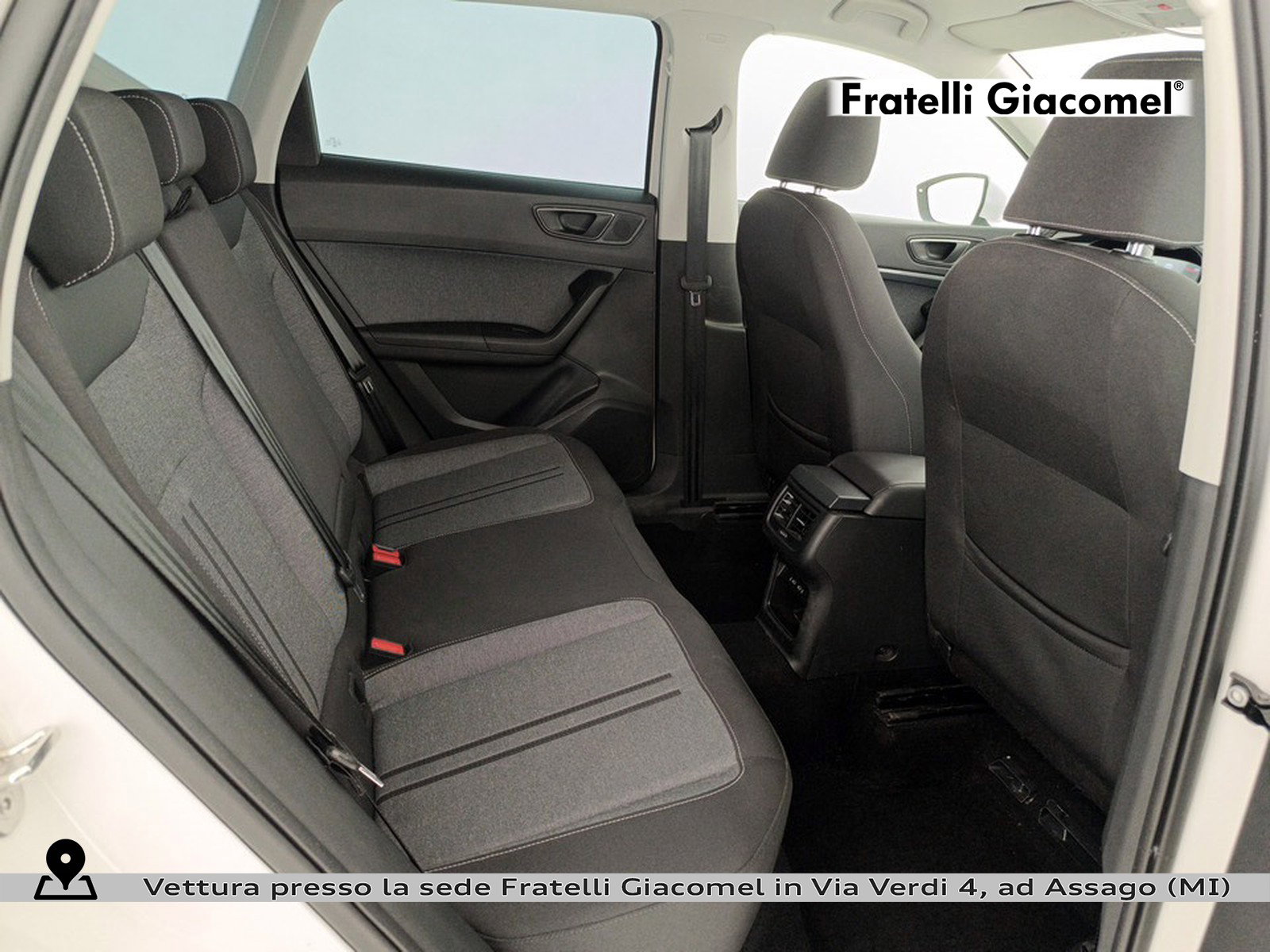 https://cdn-giacomel.caraffinity.it/fratelligiacomel/wrap360/large/83/+2026+09+03+V110412_6a9970a285c9b.jpg/db86b05887de6d3f224b63bf38034129.jpg