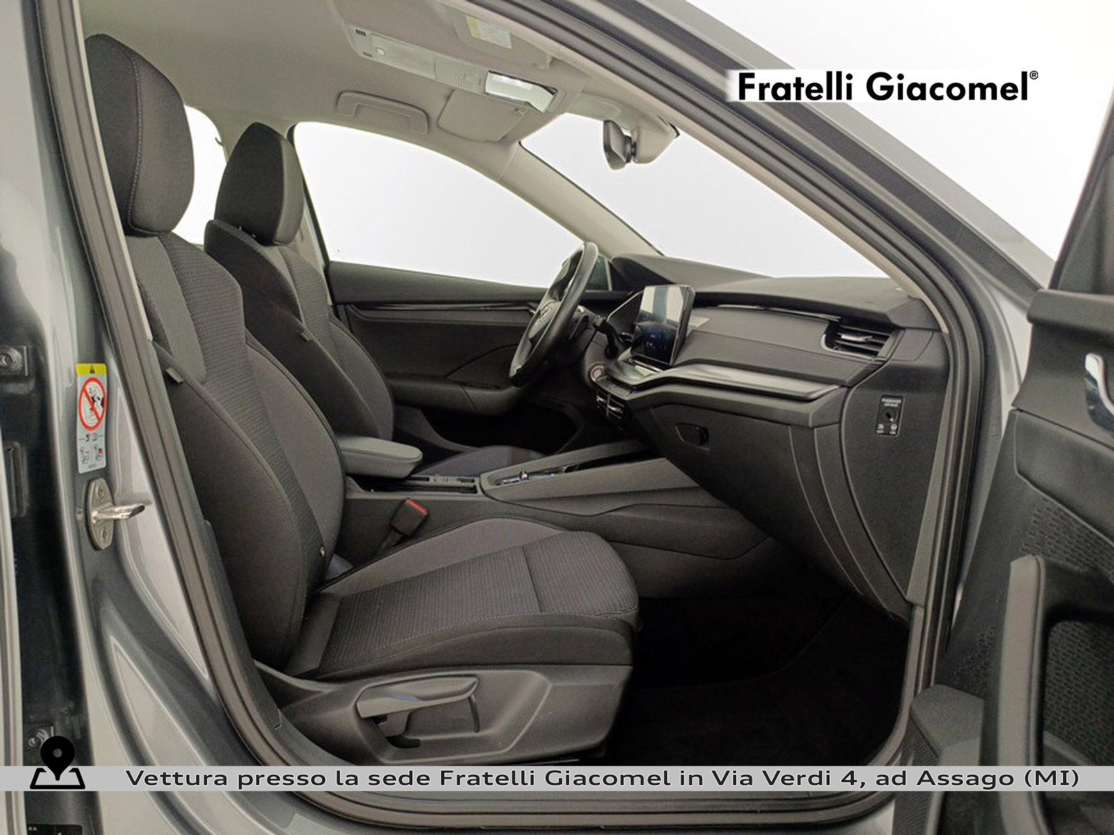 https://cdn-giacomel.caraffinity.it/fratelligiacomel/wrap360/large/83/+2026+09+08+V105577_6a9fc1e5d6c76.jpg/c3c46705fbb3a8b40d39276475fbb5aa.jpg
