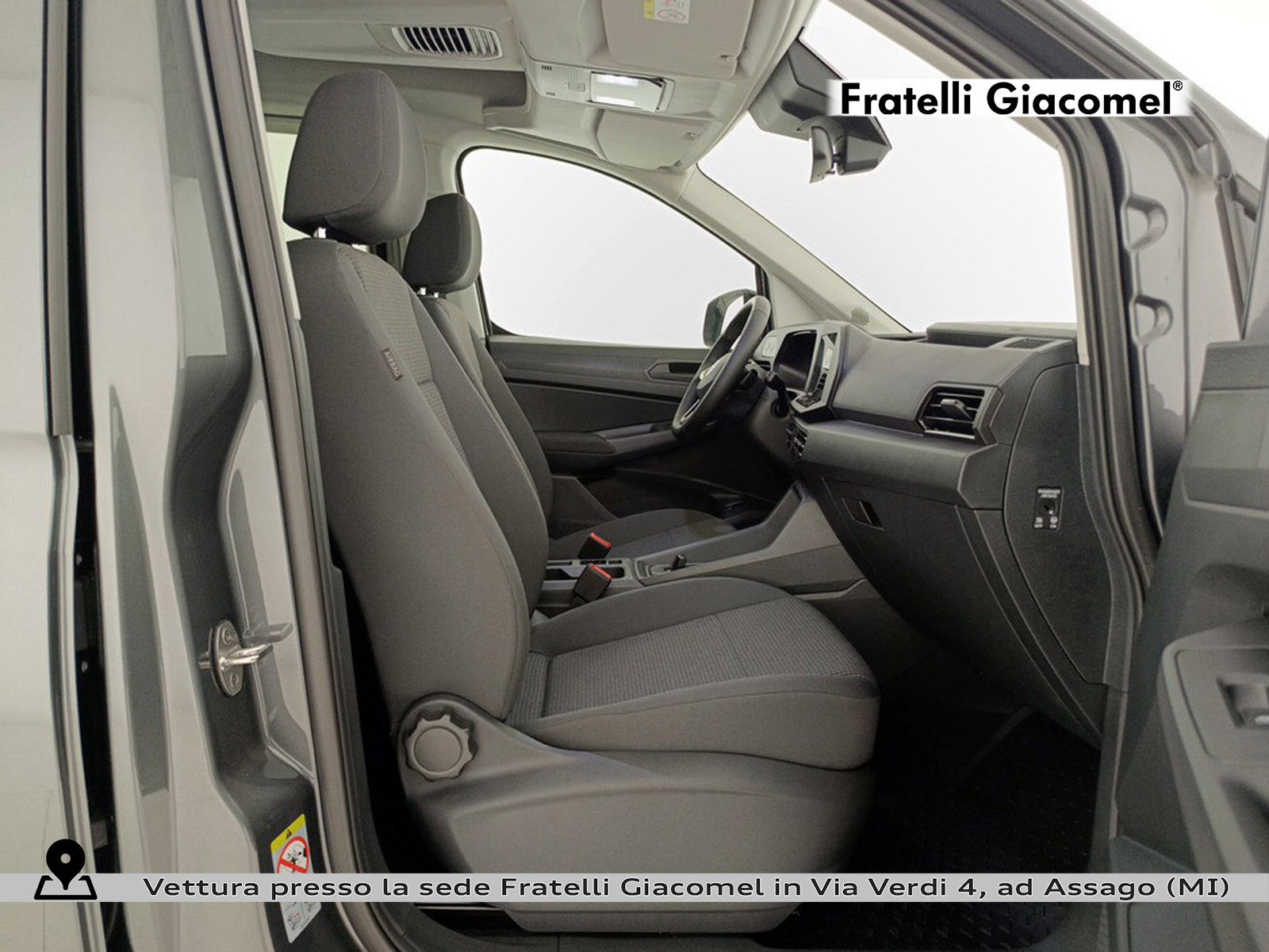 https://cdn-giacomel.caraffinity.it/fratelligiacomel/wrap360/large/83/+2026+09+18+V104246_6aacf10af03bd.jpg/46dff20a94820ef61252feb9552091dc.jpg