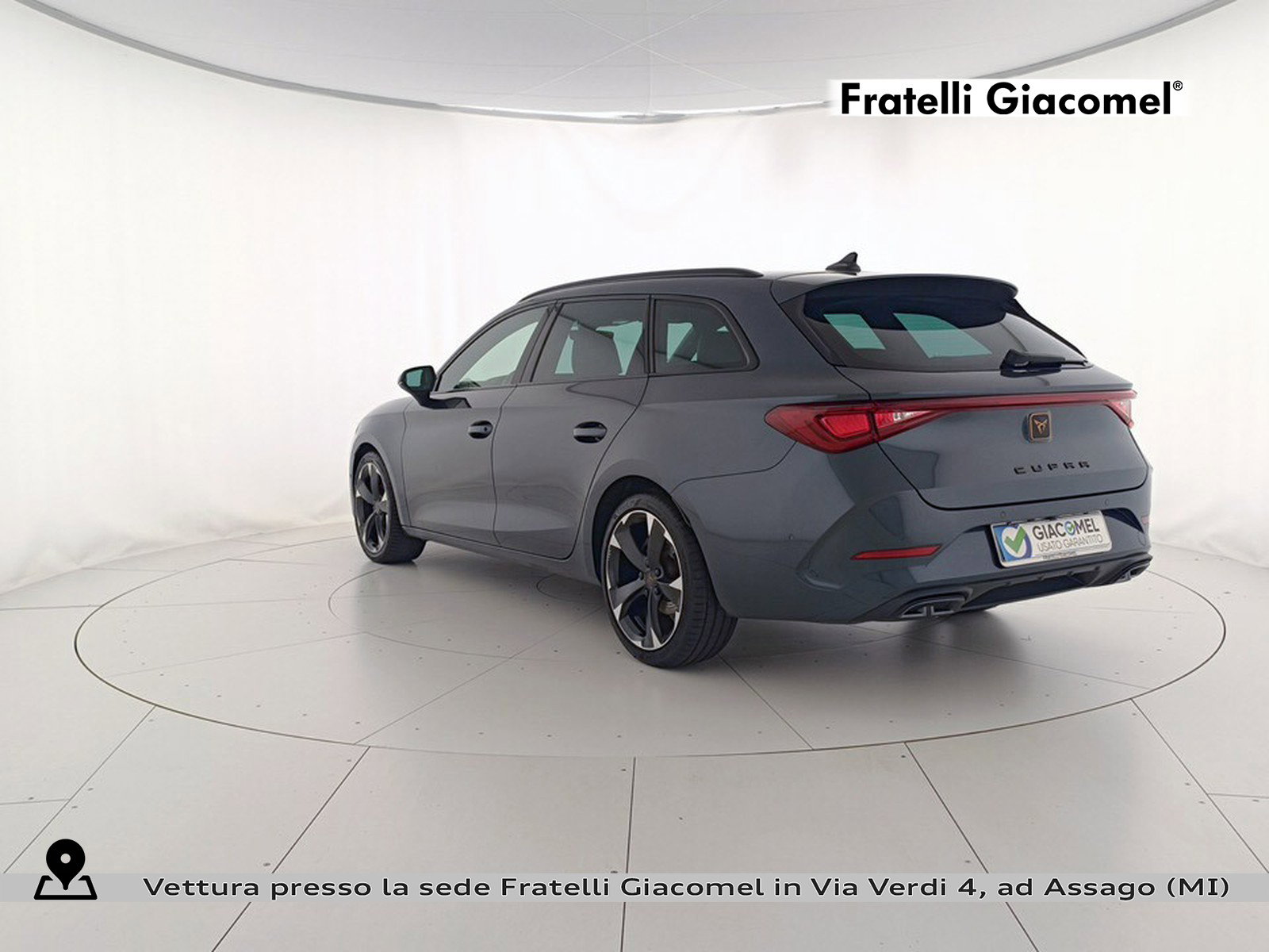 https://cdn-giacomel.caraffinity.it/fratelligiacomel/wrap360/large/83/+2026+09+18+V111142_6aacf0d34c7c6.jpg/cda80ec17f0a7a65e0c39af0094c4531.jpg