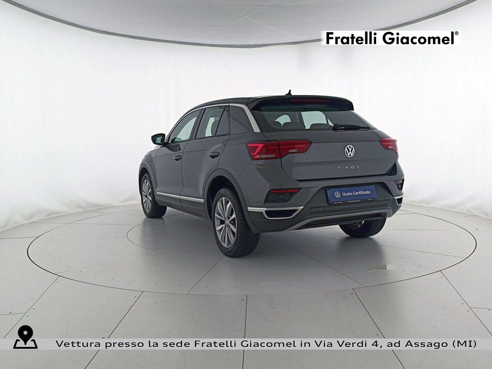 https://cdn-giacomel.caraffinity.it/fratelligiacomel/wrap360/large/83/+2026+09+21+V108135_6ab0e5404bcf0.jpg/354593e16f4547b3ad1918b3baee2567.jpg