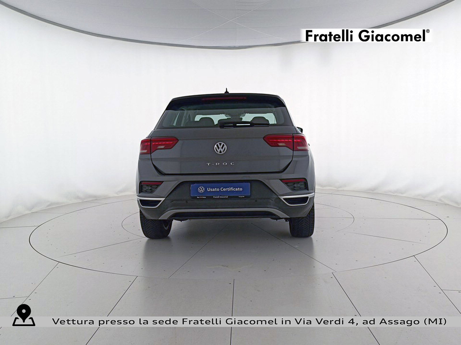 https://cdn-giacomel.caraffinity.it/fratelligiacomel/wrap360/large/83/+2026+09+21+V108135_6ab0e5405d912.jpg/1084e1c9bb6ba5f3ccba11b099932ec5.jpg