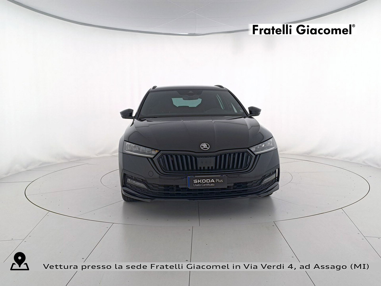 https://cdn-giacomel.caraffinity.it/fratelligiacomel/wrap360/large/83/+2026+09+22+V109467_6ab244e4184dc.jpg/b6ac60b32484a729320f3a68f148cb83.jpg