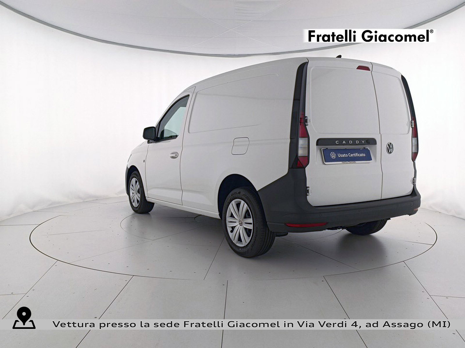 https://cdn-giacomel.caraffinity.it/fratelligiacomel/wrap360/large/83/+2026+10+02+V108288_6abfba57394e4.jpg/c399c258e21bd6651ca91d0df6c2acc6.jpg