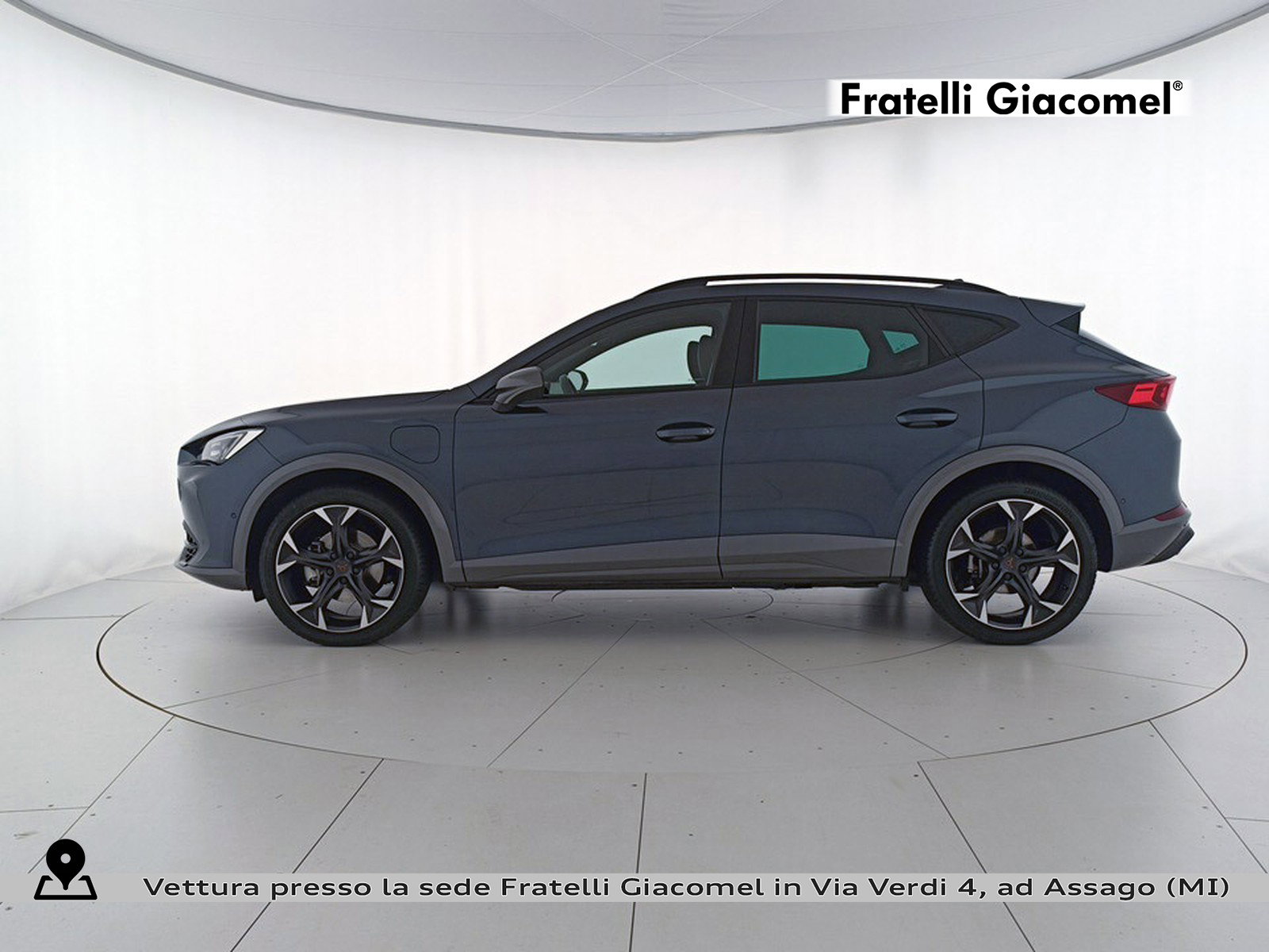 https://cdn-giacomel.caraffinity.it/fratelligiacomel/wrap360/large/83/+2026+10+06+V113606_6ac4d60a0c740.jpg/4b96f766f5f007024085bd869905704c.jpg