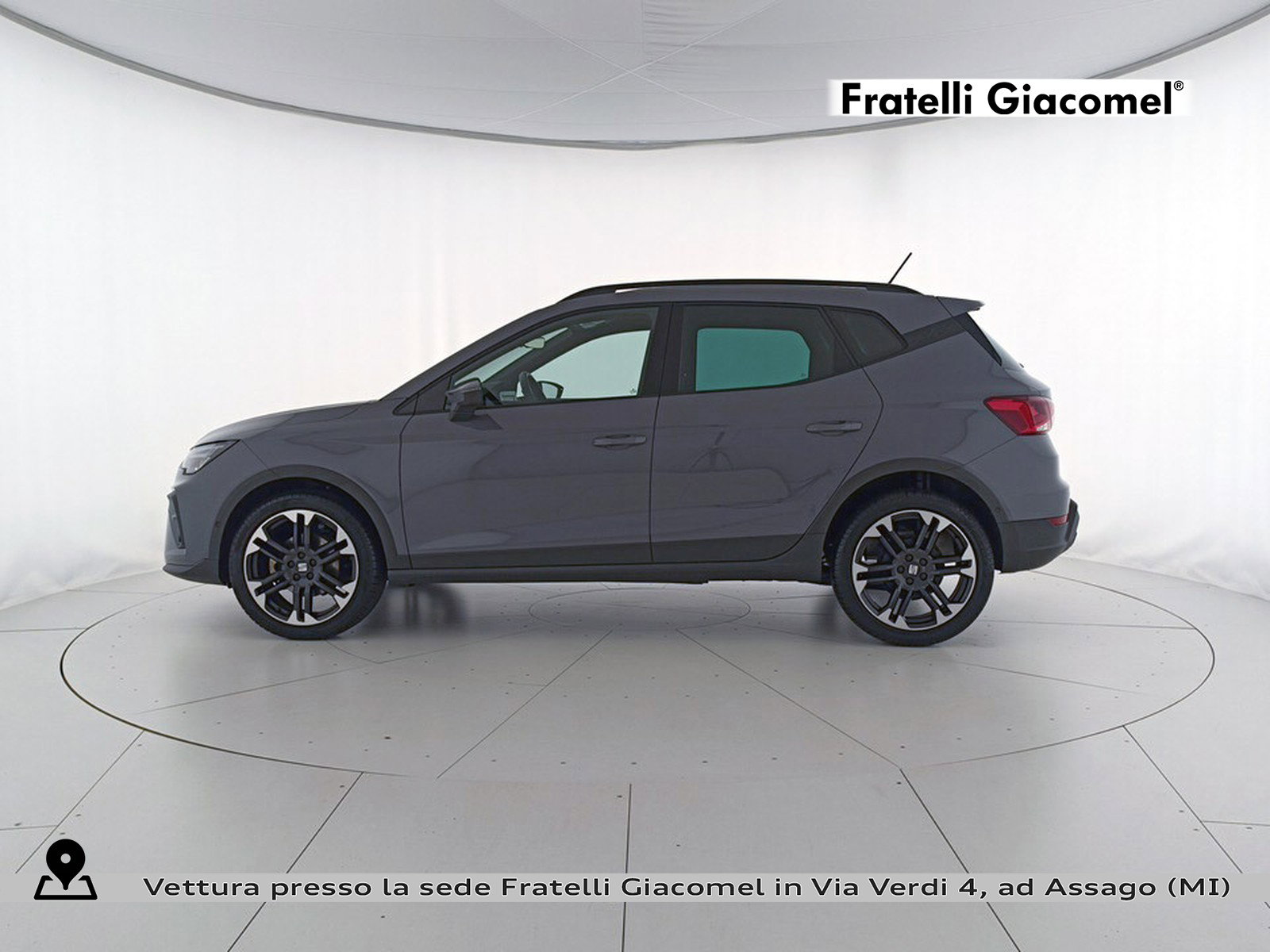 https://cdn-giacomel.caraffinity.it/fratelligiacomel/wrap360/large/83/+2026+10+08+V100794_6ac7a3518680f.jpg/4990566bf62ce71585d17de919628285.jpg