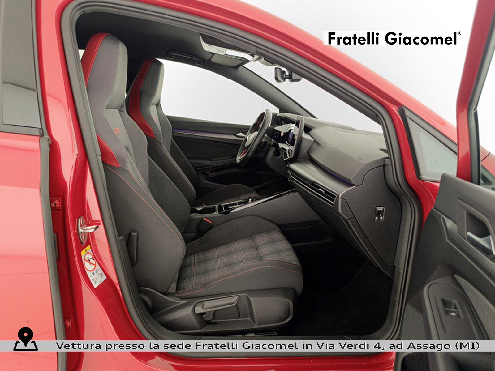https://cdn-giacomel.caraffinity.it/fratelligiacomel/wrap360/large/83/+2026+10+08+V113930_6ac7a36866b33.jpg/d3213915290f31ef67f41993c4727b25.jpg
