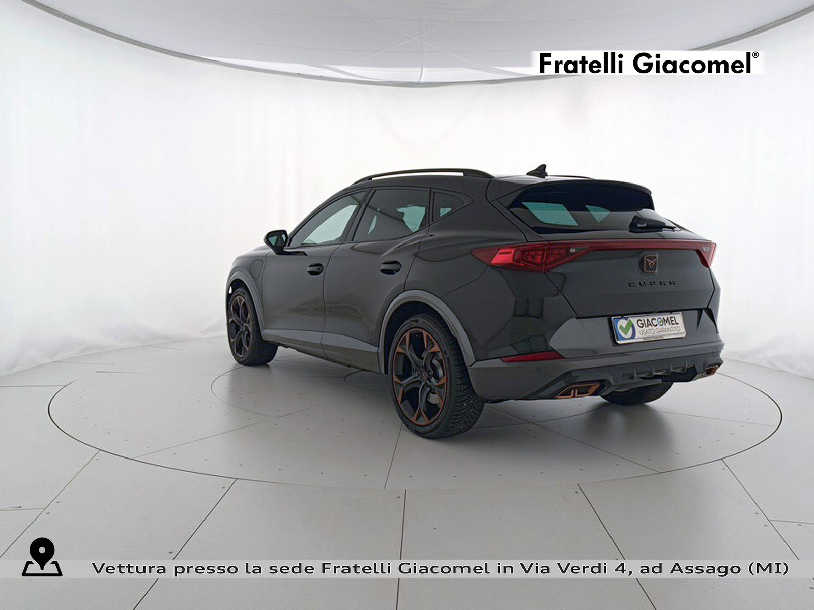 https://cdn-giacomel.caraffinity.it/fratelligiacomel/wrap360/large/83/+2026+10+15+V110956_6ad0895abcf5b.jpg/a9d9620a50861fc321fae24eed3fde2c.jpg