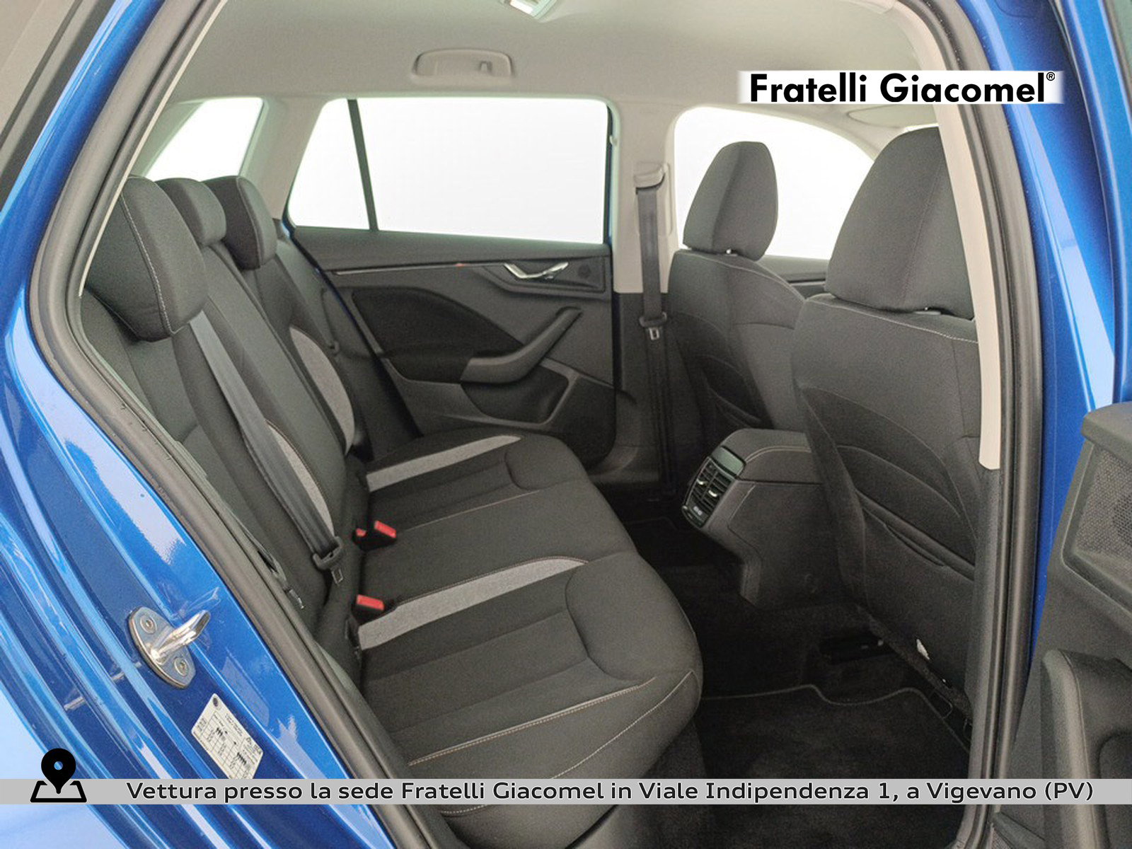 https://cdn-giacomel.caraffinity.it/fratelligiacomel/wrap360/large/85/+2026+05+11+V106586_6a01e26fdd422.jpg/64f814cd1d5204d225f9842b456cac7f.jpg