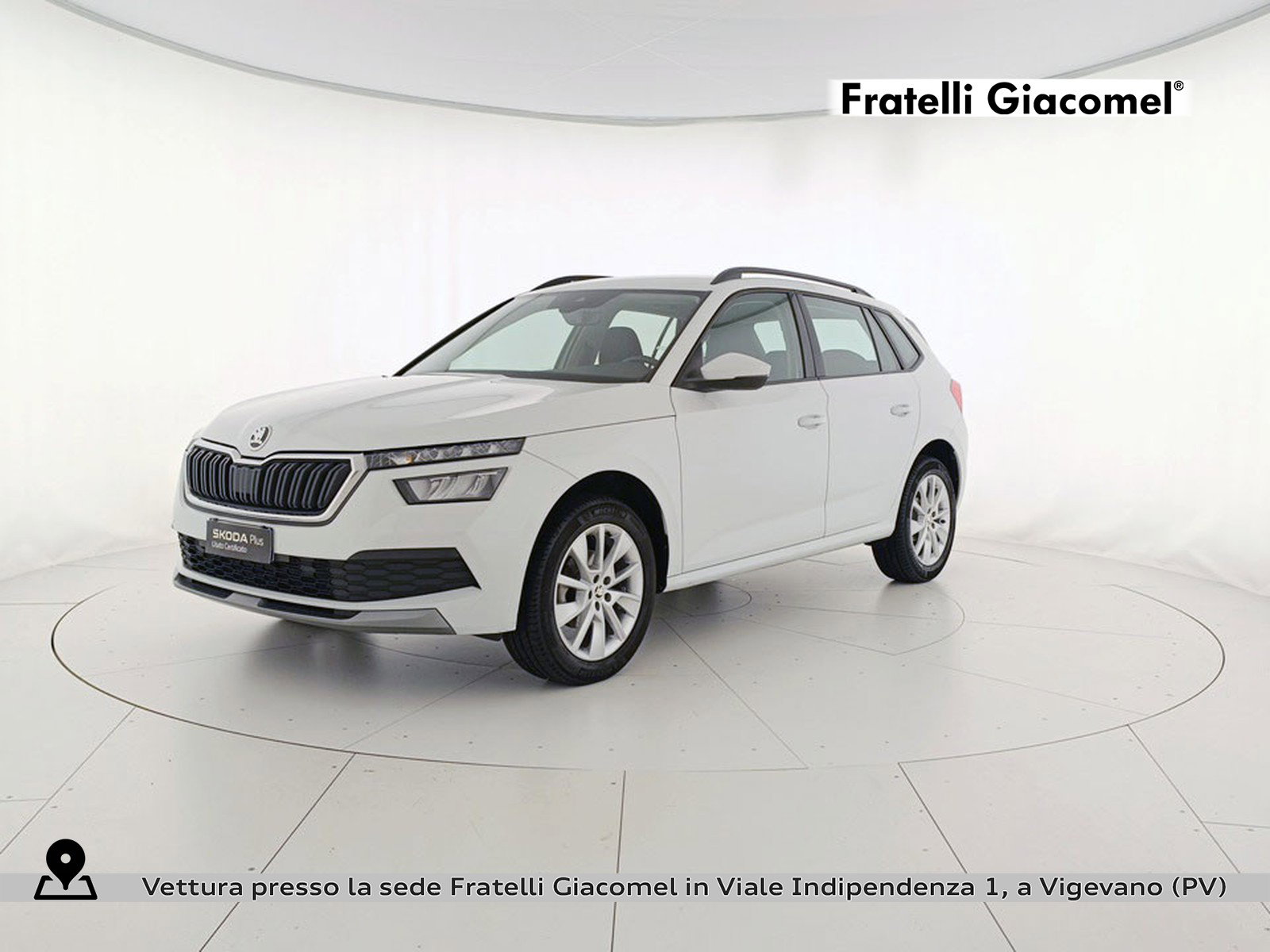 https://cdn-giacomel.caraffinity.it/fratelligiacomel/wrap360/large/85/+2026+05+26+V104601_6a15a8b1146d1.jpg/453f1214171a9fe9d4c607d1389e900c.jpg?format=jpeg