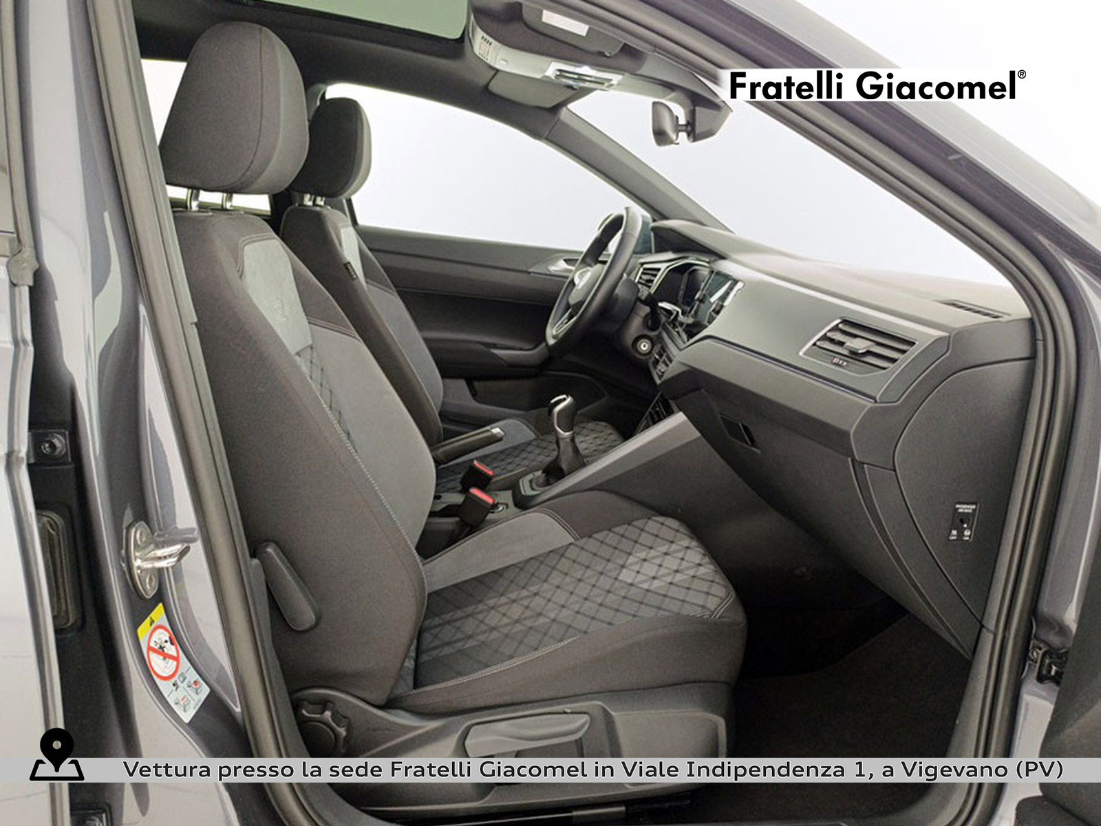 https://cdn-giacomel.caraffinity.it/fratelligiacomel/wrap360/large/85/+2026+05+26+V107189_6a157ec9edad5.jpg/62d752305fb1b61bb08f282a8608a3a6.jpg