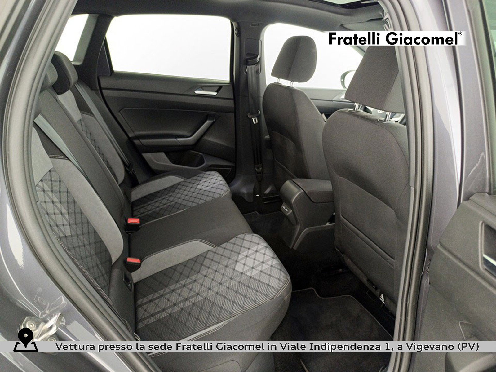 https://cdn-giacomel.caraffinity.it/fratelligiacomel/wrap360/large/85/+2026+05+26+V107189_6a157eca69a5a.jpg/74af8b0f28cf4951a96af37787a269b2.jpg