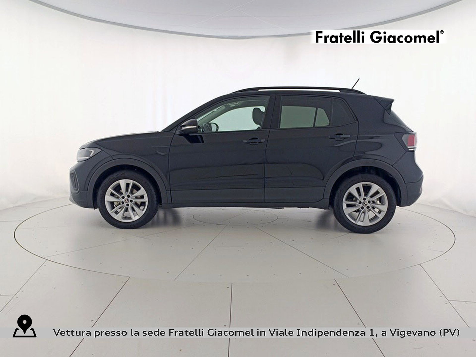 https://cdn-giacomel.caraffinity.it/fratelligiacomel/wrap360/large/85/+2026+05+26+V107451_6a15708f800eb.jpg/fec0c845787c11263606e02f86a192eb.jpg