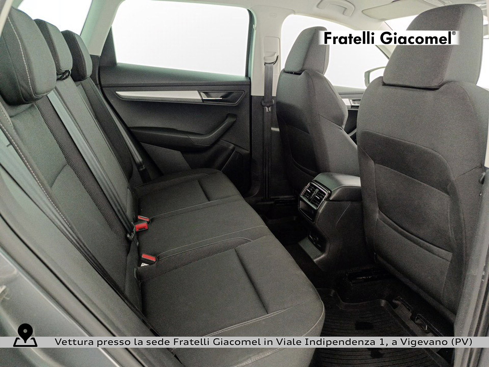 https://cdn-giacomel.caraffinity.it/fratelligiacomel/wrap360/large/85/+2026+06+25+V108476_6a3d35b681838.jpg/bd1792b314c11be6d7a0f87ef87dc4cc.jpg